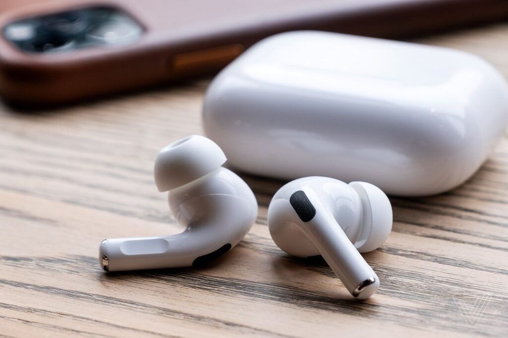 Verizon wants you vaccinated, so here’s $180 AirPods Pro and other